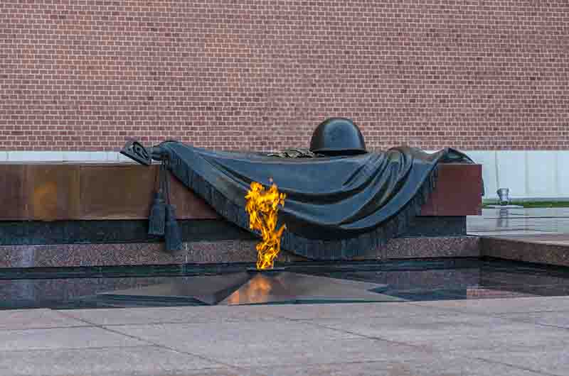 80 - Rusia - Moscu - Kremlin - Memorial La Tumba del Soldado Desconocido